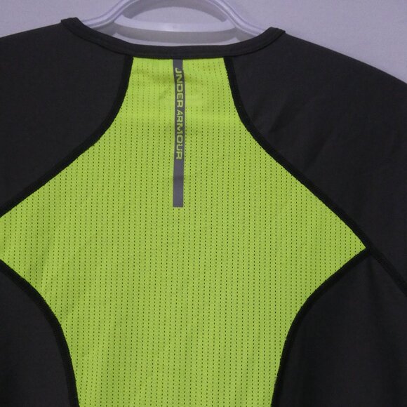 UNDER ARMOUR - Heat Gear | medium | Exercise Tank Top With Back Mesh Centre - Picture 9 of 13